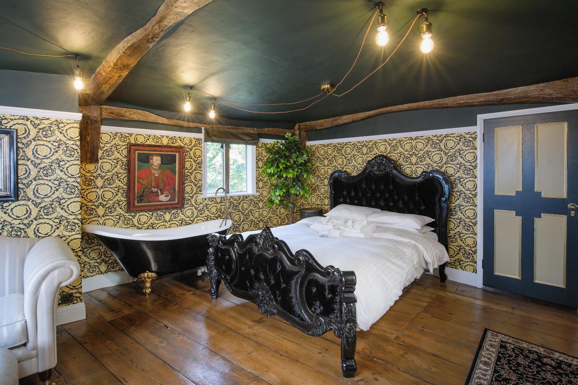 Huge Deluxe 600 Year Old Essex Manor, Hot Tub, Cinema Room, Sky Tv Saffron Walden Buitenkant foto